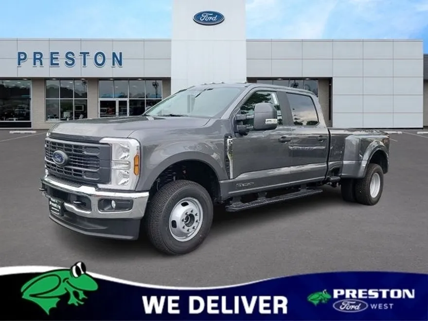 2025 Ford F-350 XL photo 1
