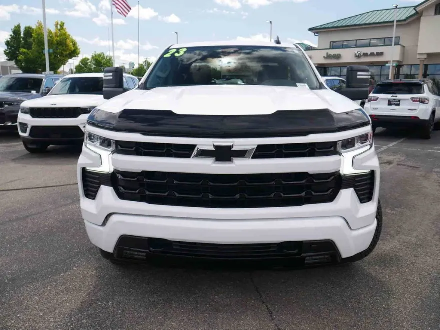 2023 Chevrolet Silverado 1500 RST photo 1