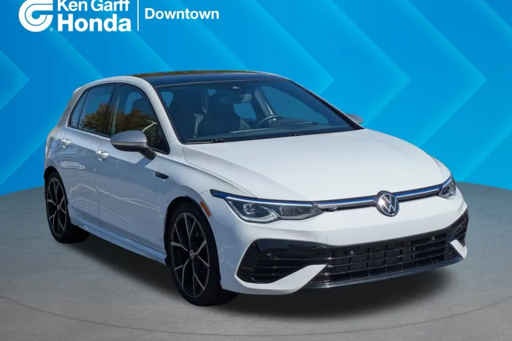 2022 Volkswagen Golf R photo 1