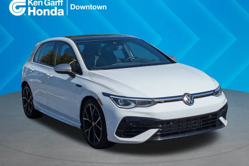 2022 Volkswagen Golf R photo 1