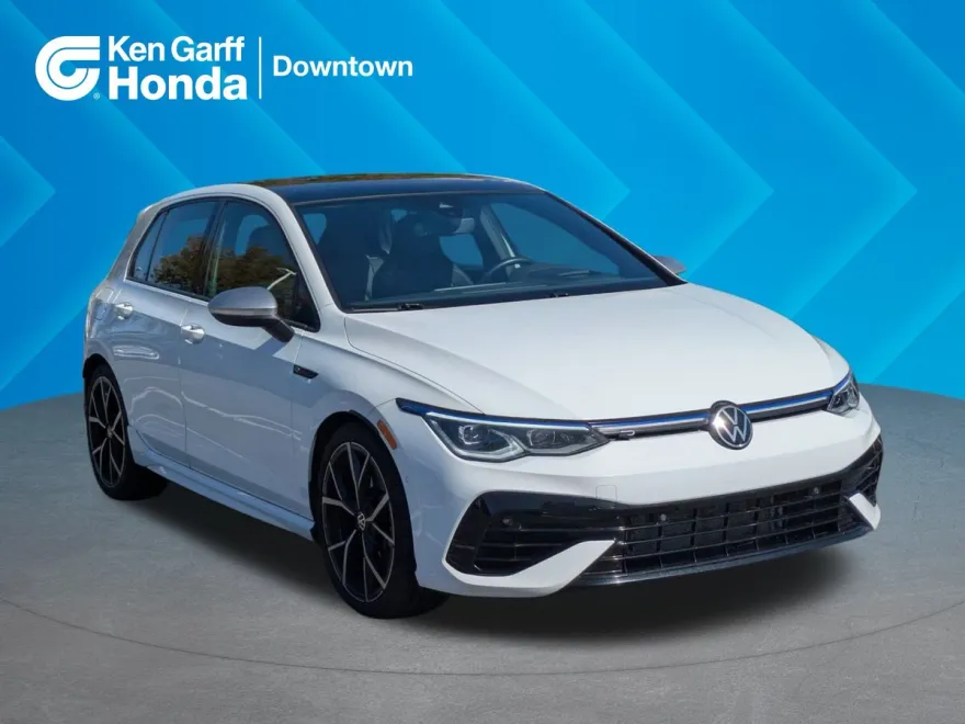 2022 Volkswagen Golf R photo 1