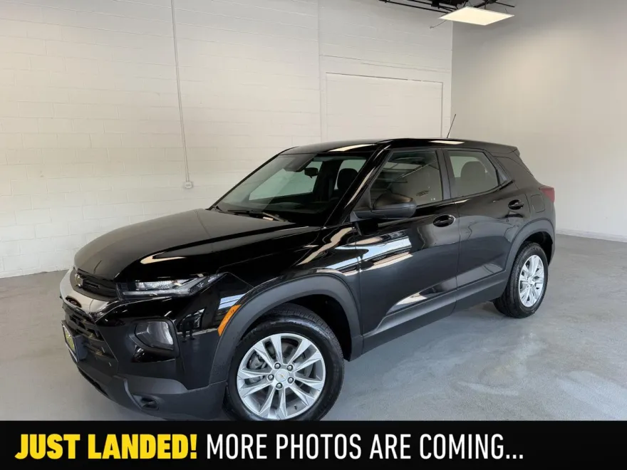 2021 Chevrolet Trailblazer LS photo 1