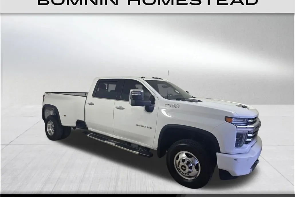 2022 Chevrolet Silverado 3500HD High Country photo 1