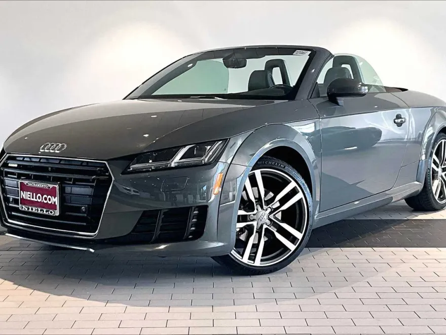 2018 Audi TT Roadster photo 1