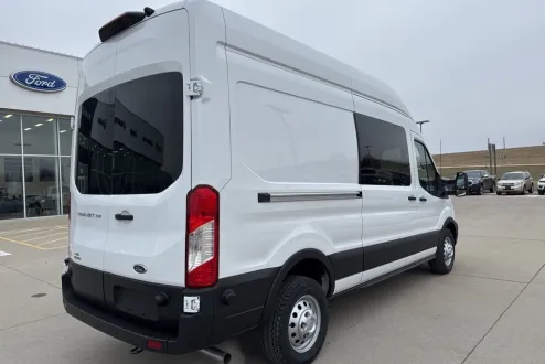 2024 Ford Transit photo 3