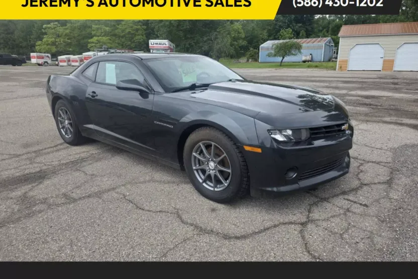 2014 Chevrolet Camaro Coupe 2LT photo 1