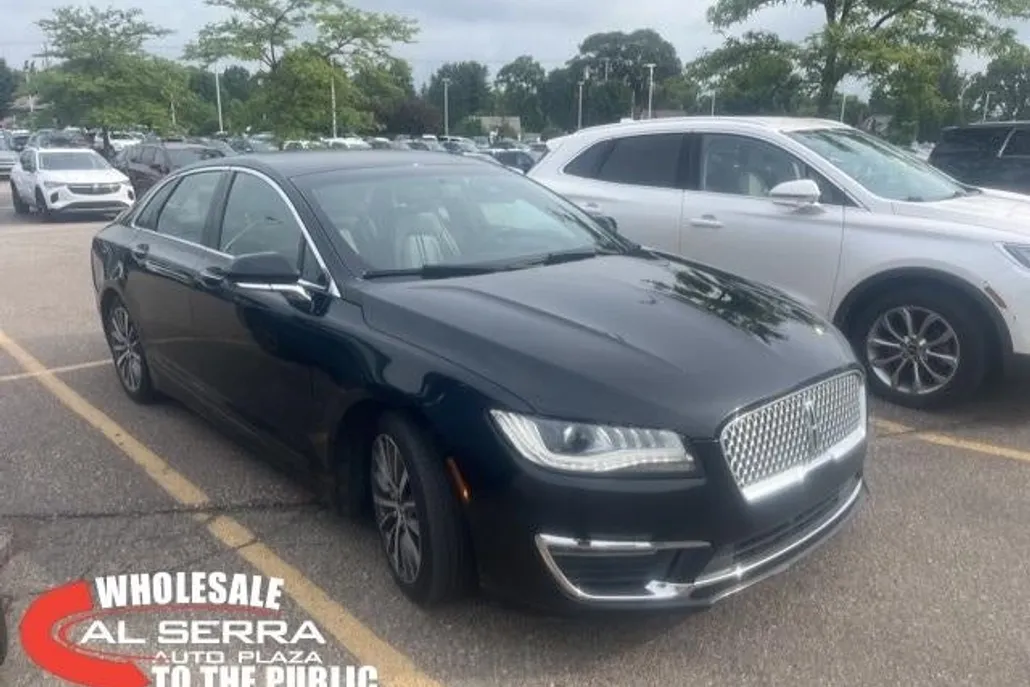 2017 Lincoln MKZ Premiere photo 1