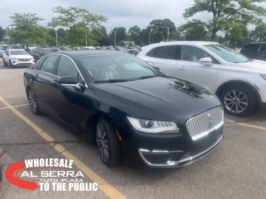 2017 Lincoln MKZ Premiere photo 1