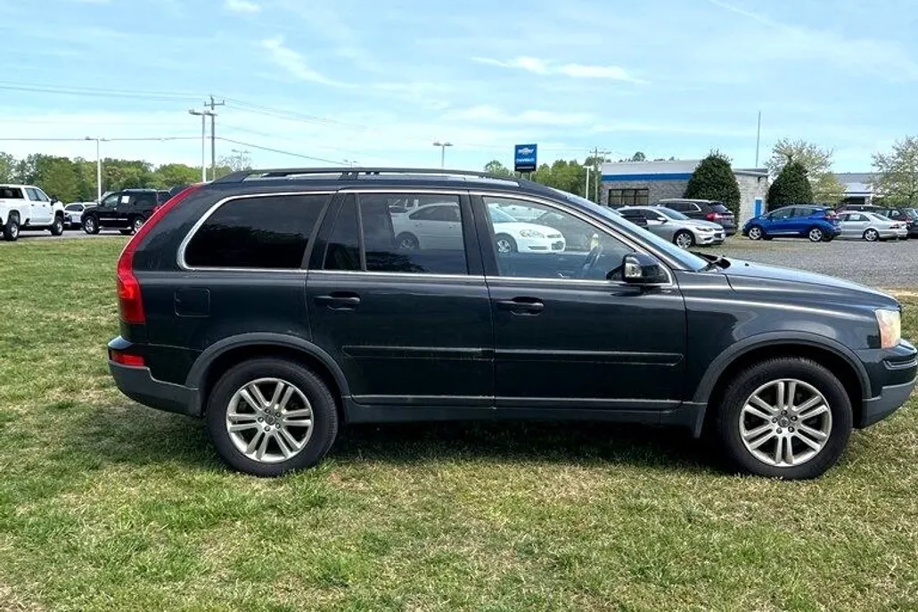 2010 Volvo XC90 photo 1