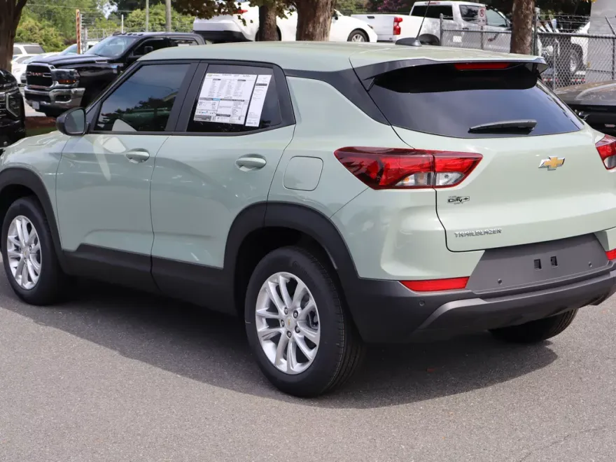 2026 Chevrolet Trailblazer LS photo 1