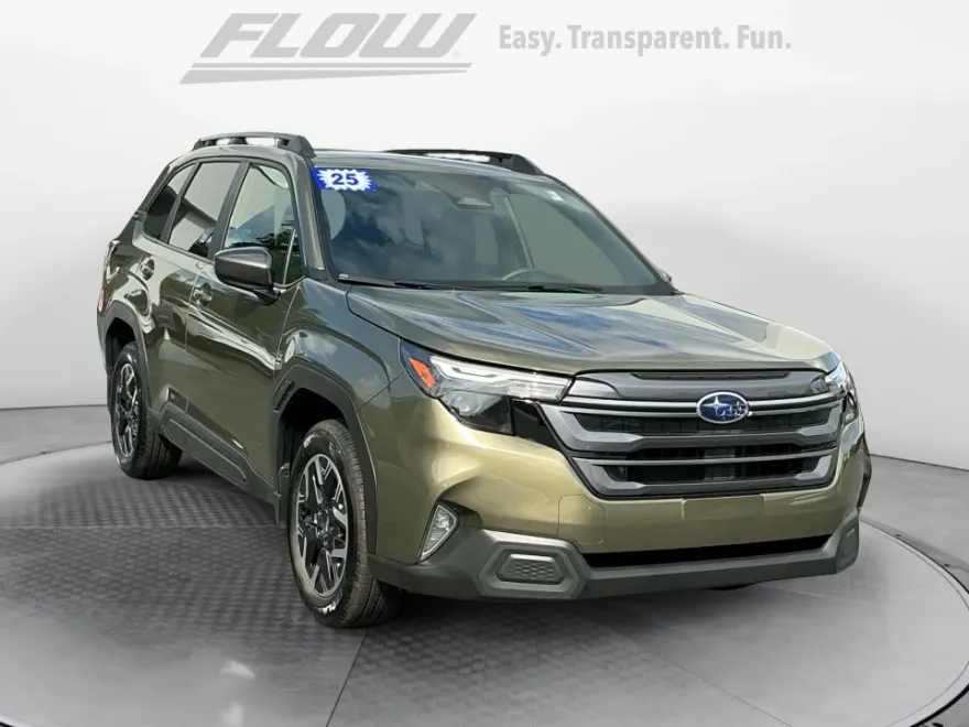 2025 Subaru Forester Premium photo 1