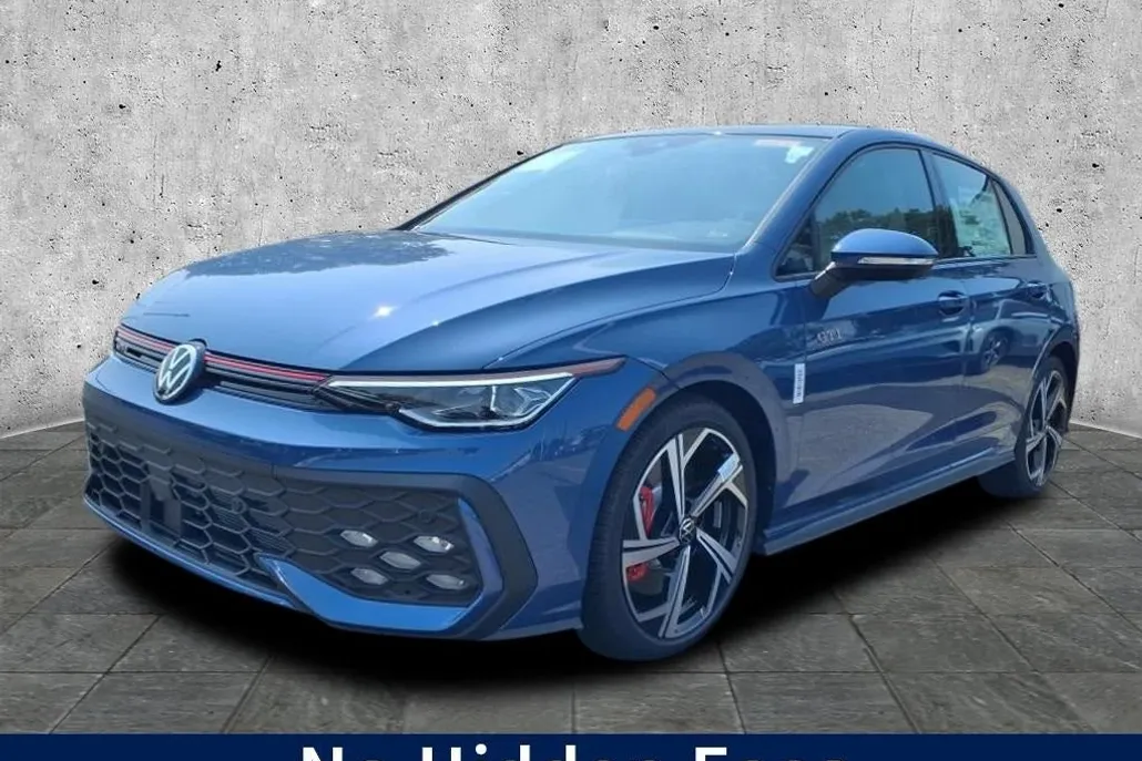 2025 Volkswagen Golf GTI SE photo 1