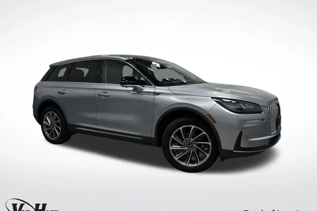 2023 Lincoln Corsair Standard photo 1