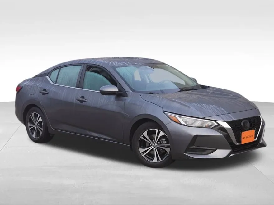 2022 Nissan Sentra SV photo 1