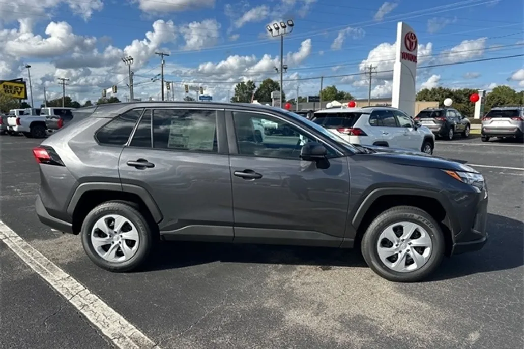 2025 Toyota RAV4 LE photo 1