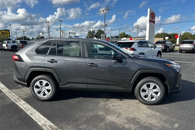 2025 Toyota RAV4 LE photo 1