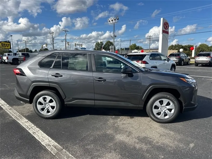 2025 Toyota RAV4 LE photo 1