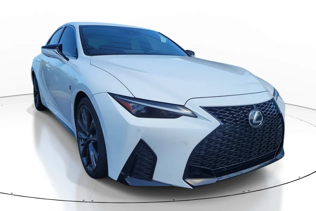 2023 Lexus IS 350 F SPORT photo 1