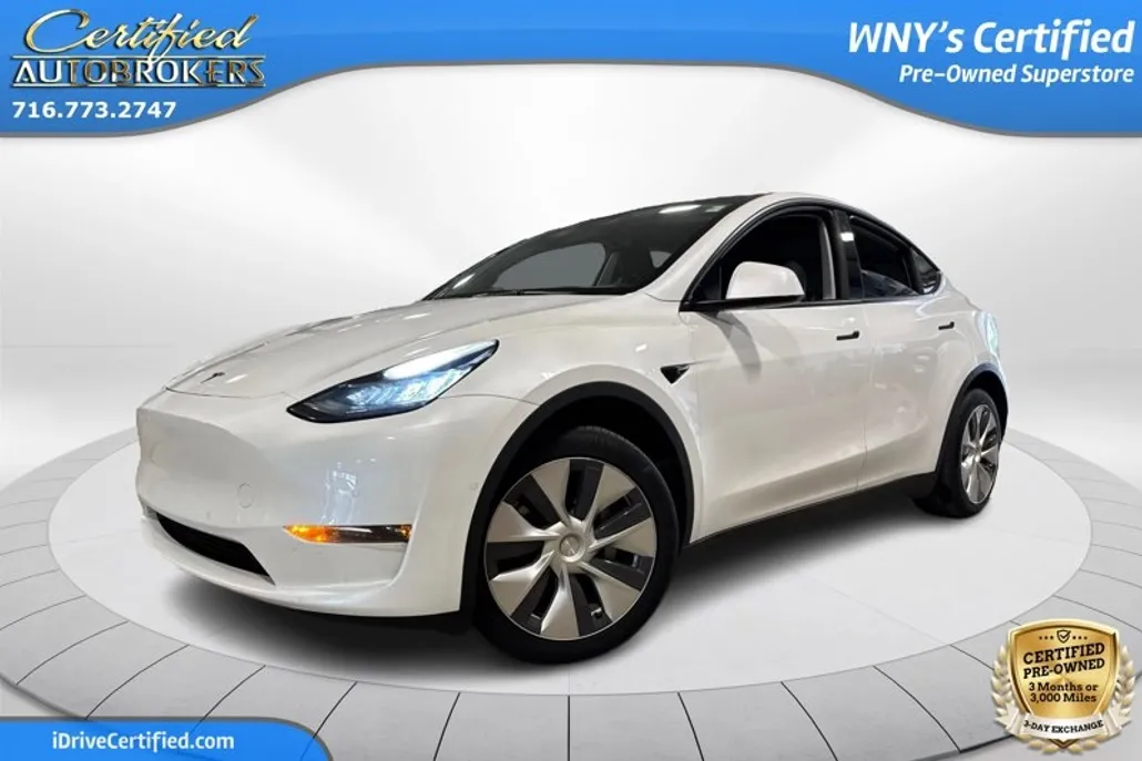 2022 Tesla Model Y Long Range photo 1
