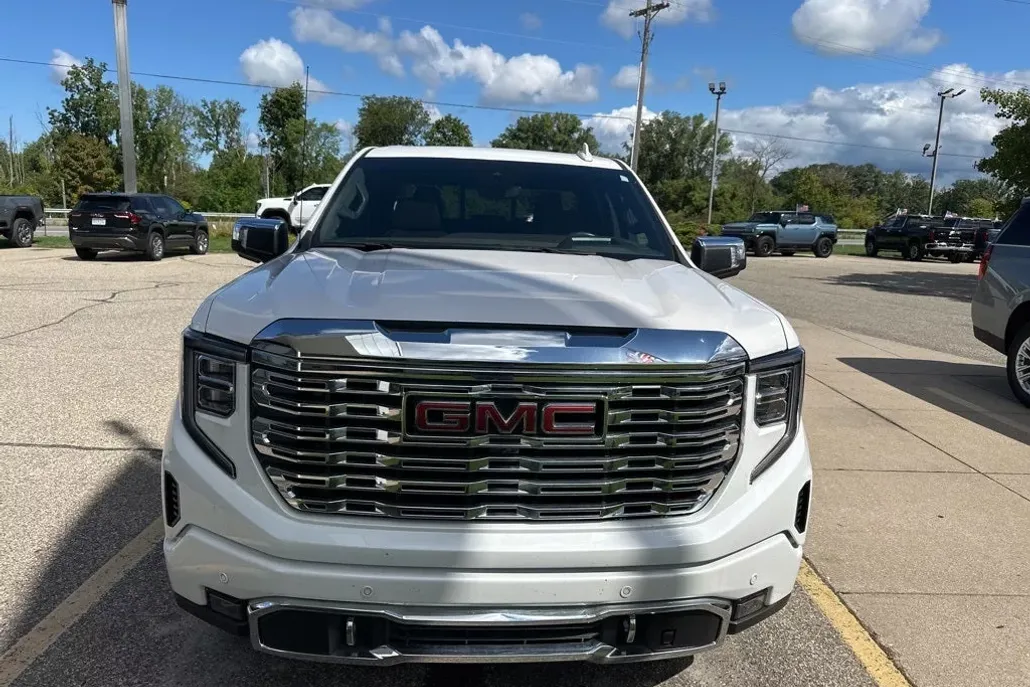 2023 Gmc Sierra 1500 Denali photo 1