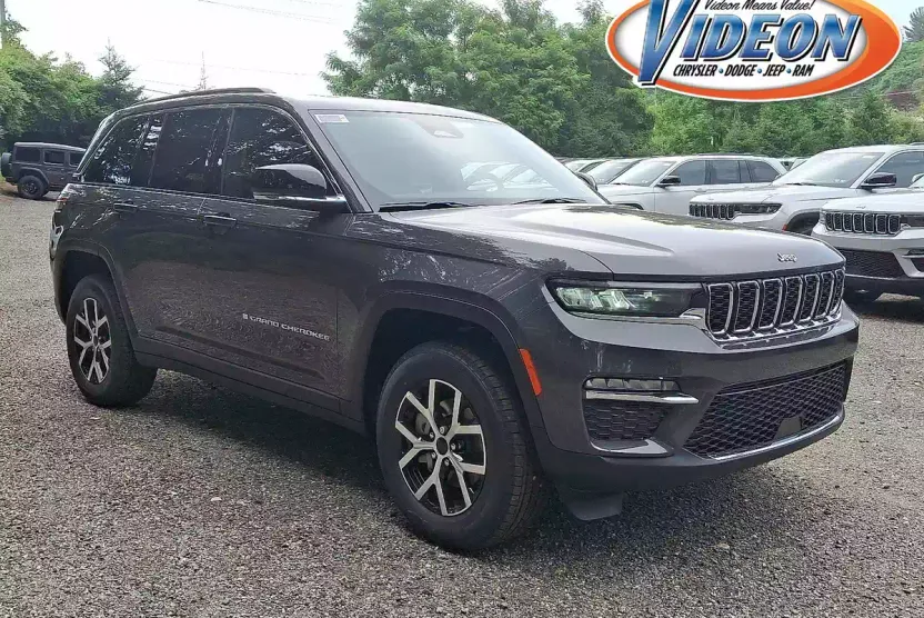 2025 Jeep Grand Cherokee Limited photo 1
