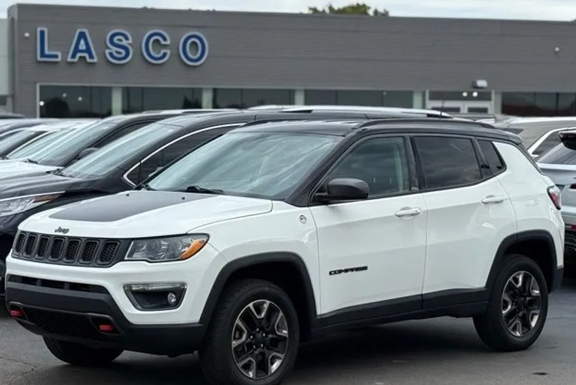2017 Jeep Compass Trailhawk photo 1