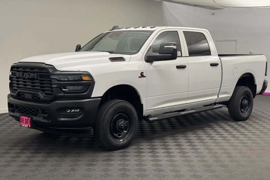 2025 Ram 2500 Tradesman photo 1