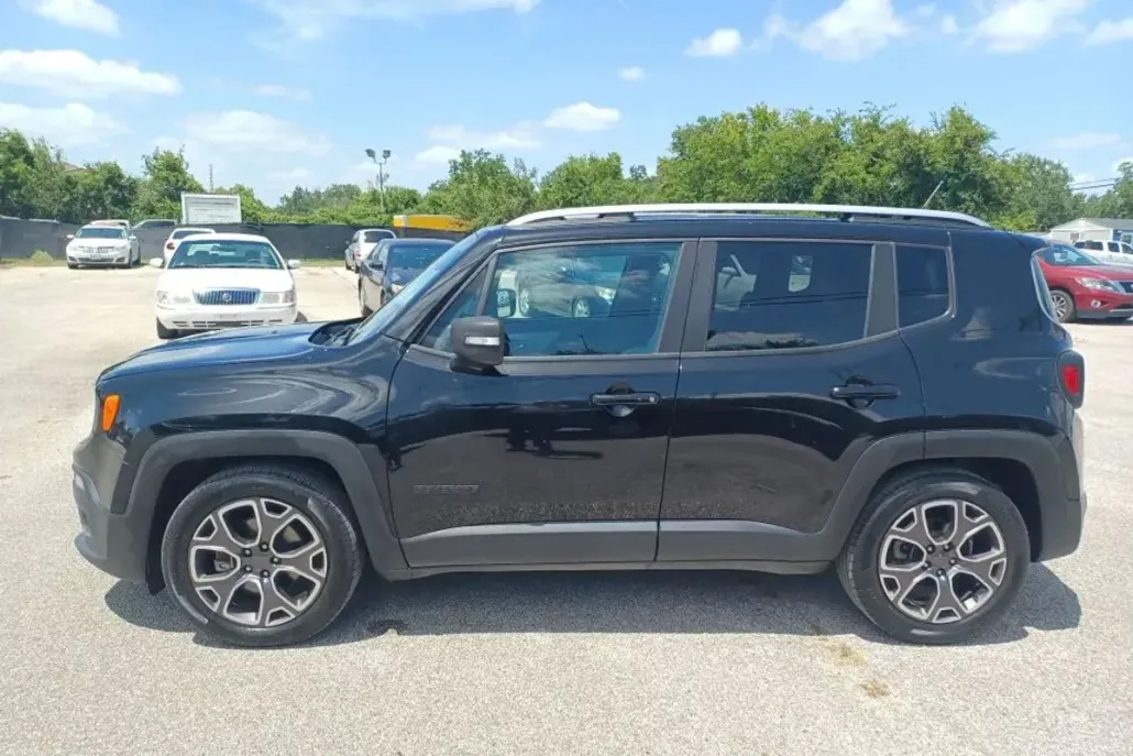 2017 Jeep Renegade Limited Sport photo 1