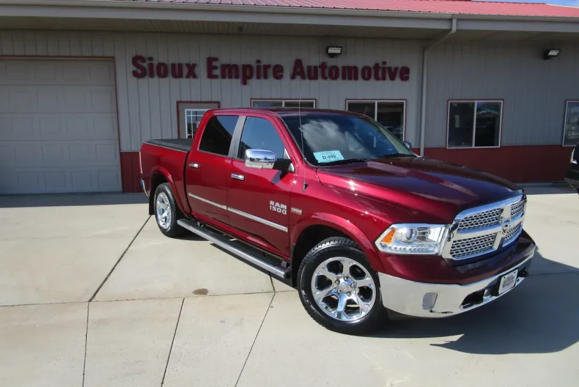 2017 Ram 1500 Laramie photo 1