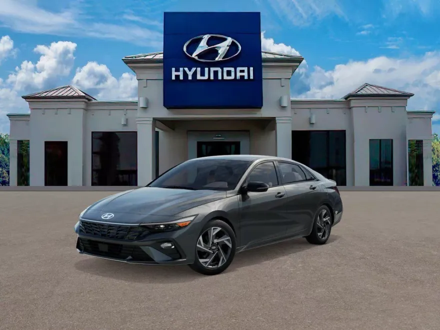 2025 Hyundai Elantra SEL Sport photo 1