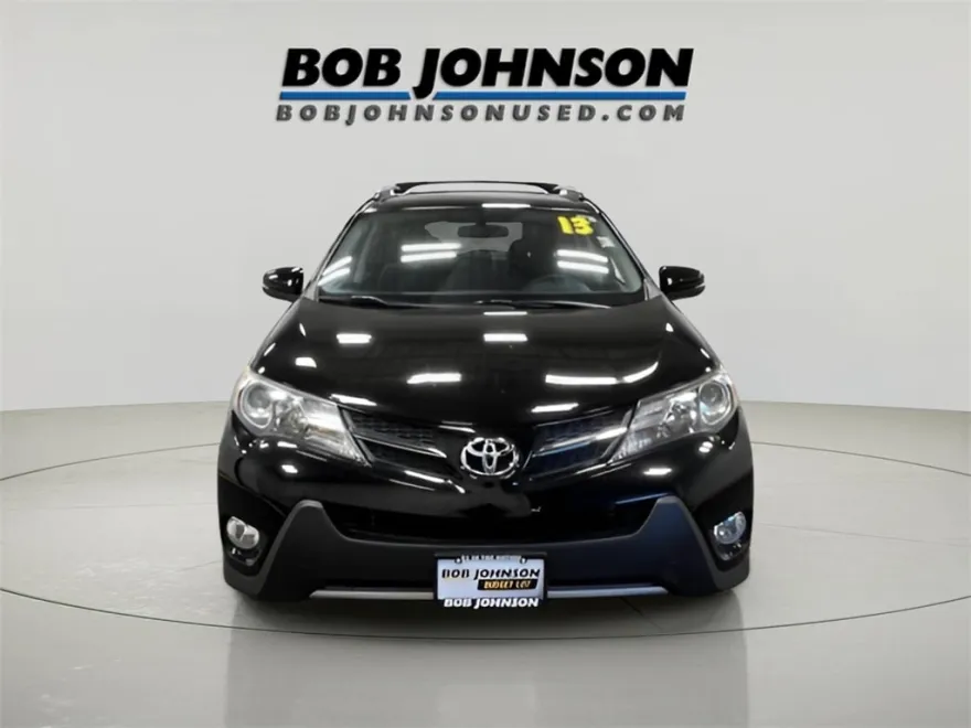 2013 Toyota RAV4 XLE photo 1