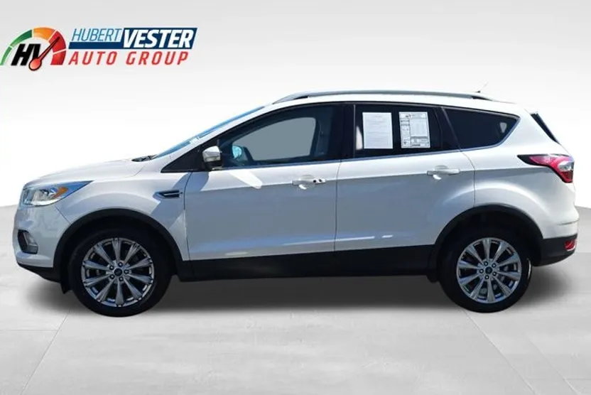 2017 Ford Escape Titanium photo 1