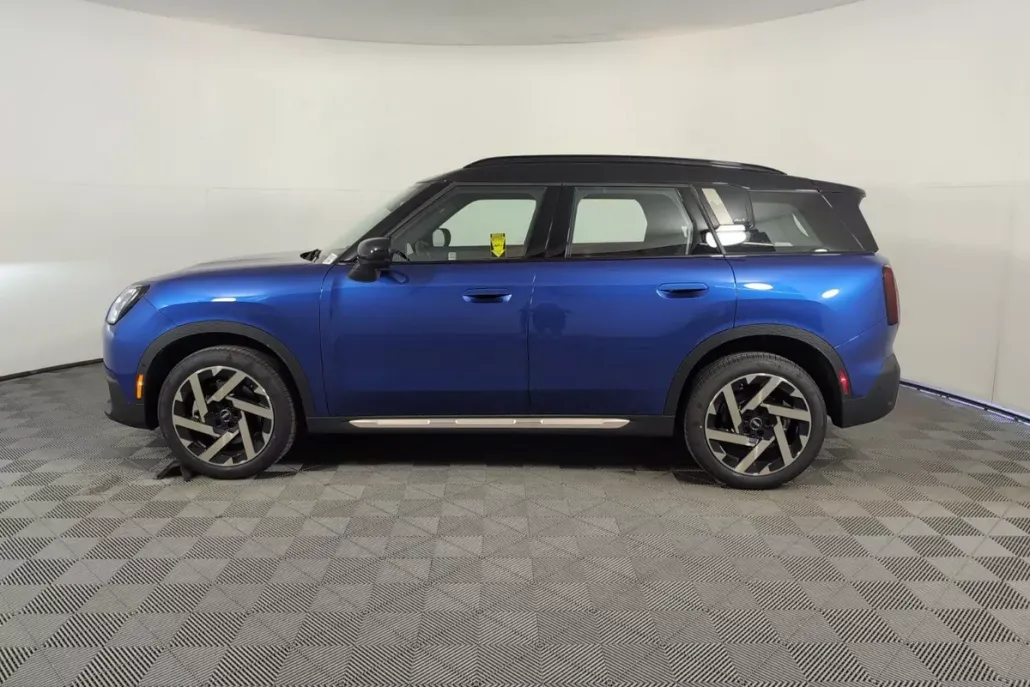 2025 Mini Countryman S photo 1