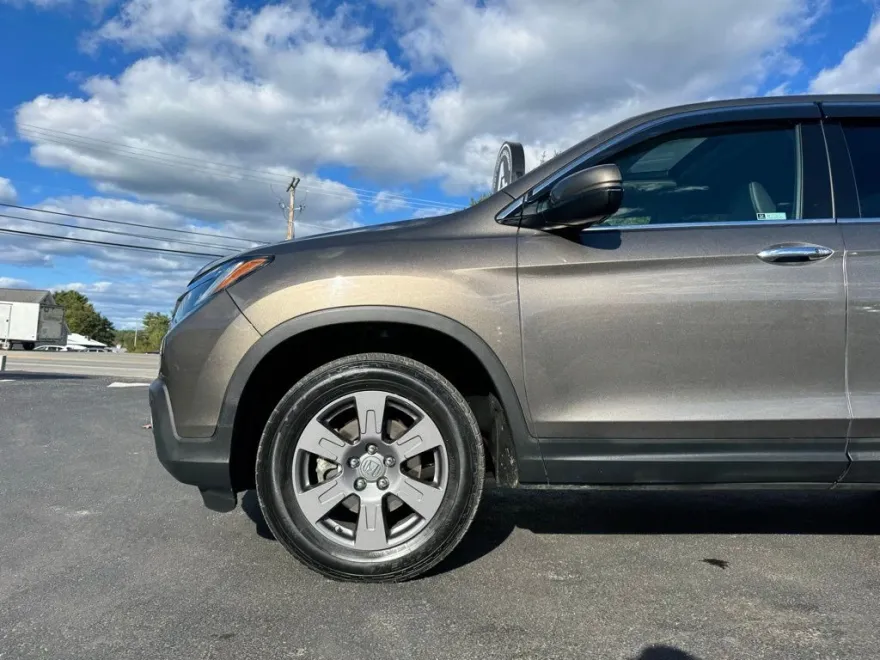 2020 Honda Ridgeline RTL-E photo 1