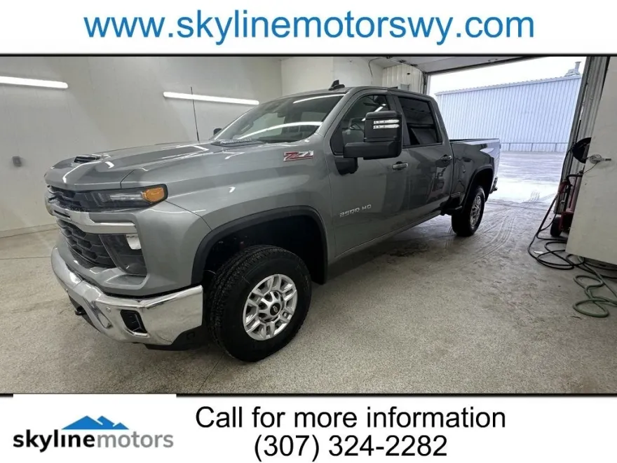 2025 Chevrolet Silverado 2500HD LT photo 1