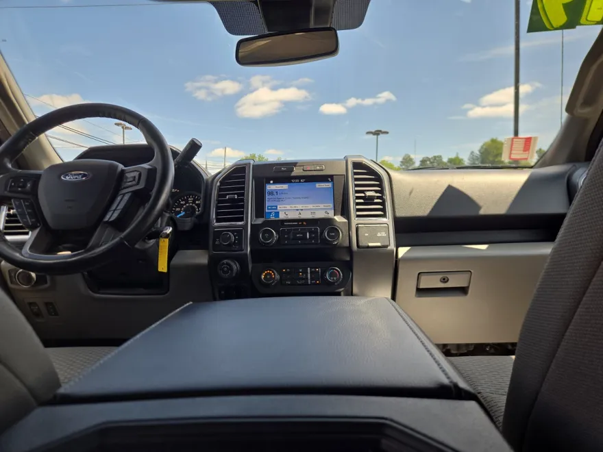 2019 Ford F-150 XLT photo 1