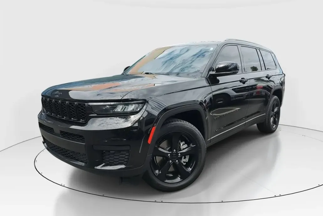 2022 Jeep Grand Cherokee Altitude photo 1