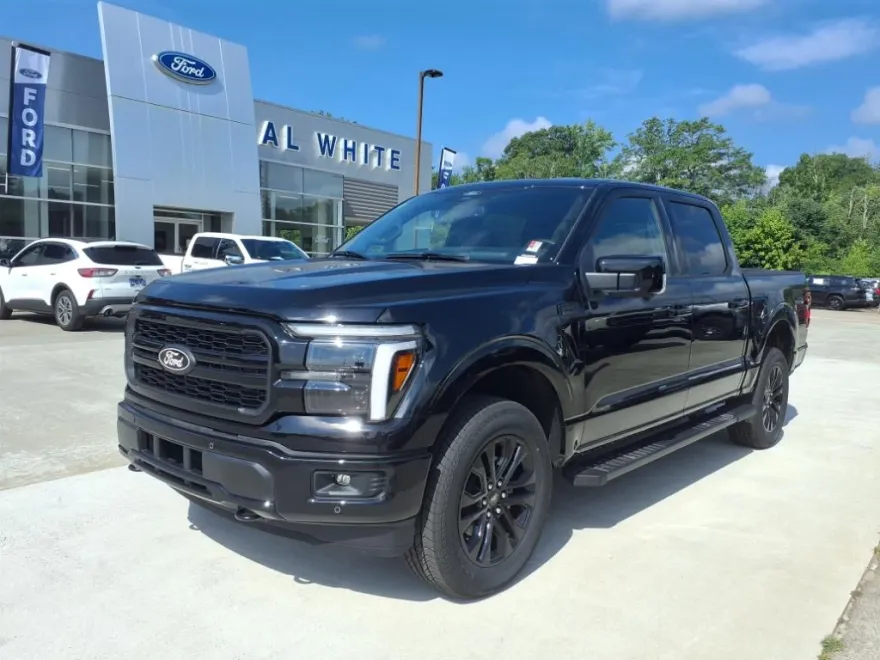 2025 Ford F-150 Lariat photo 1