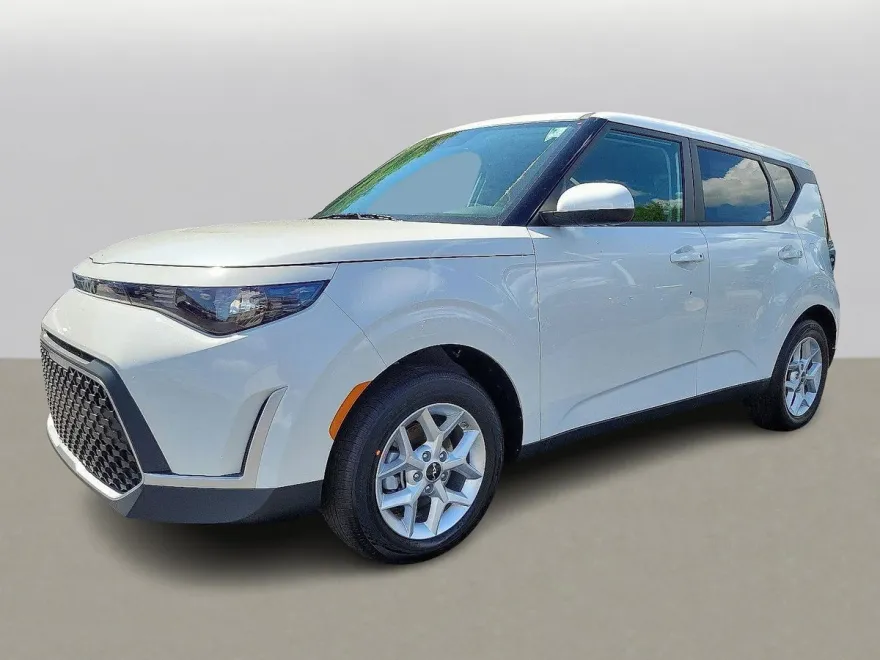 2025 Kia Soul S photo 1