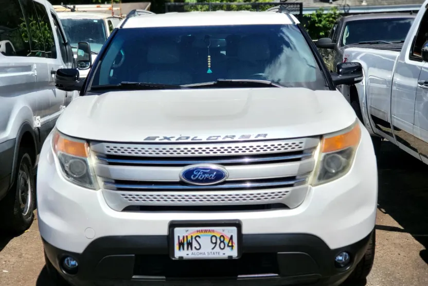 2015 Ford Explorer XLT photo 1