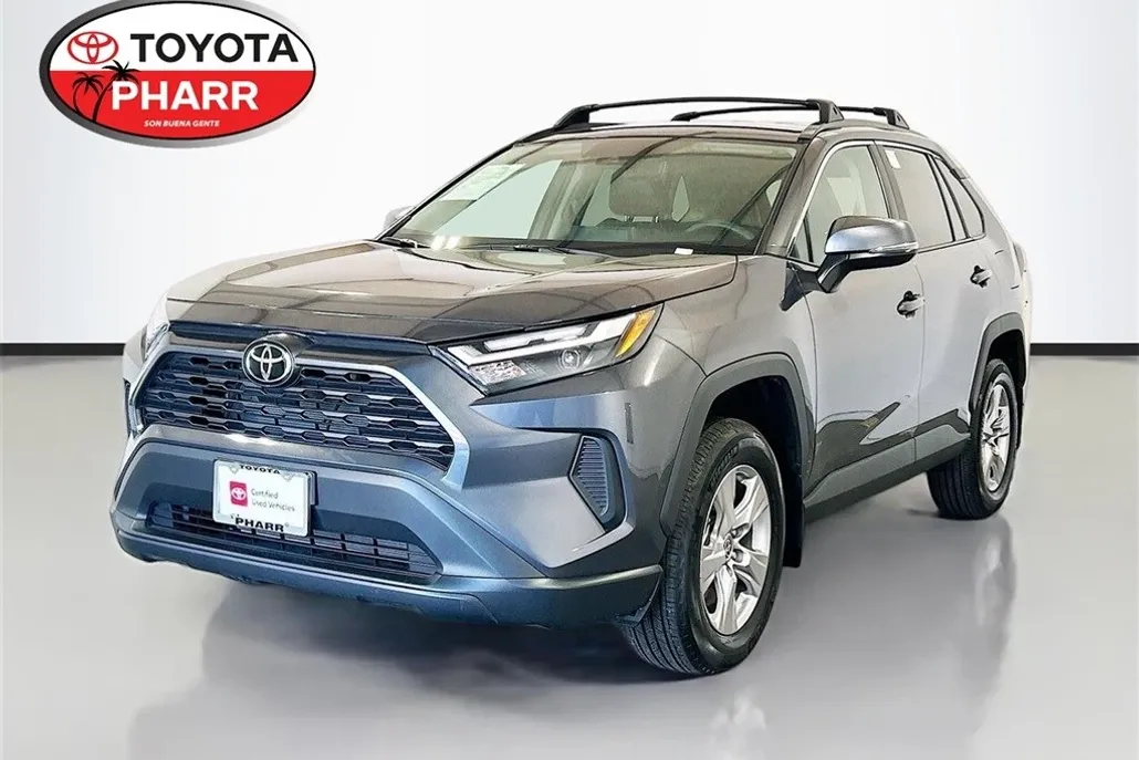 2025 Toyota RAV4 XLE photo 1