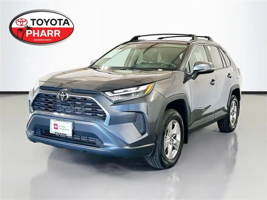 2025 Toyota RAV4 XLE photo 1