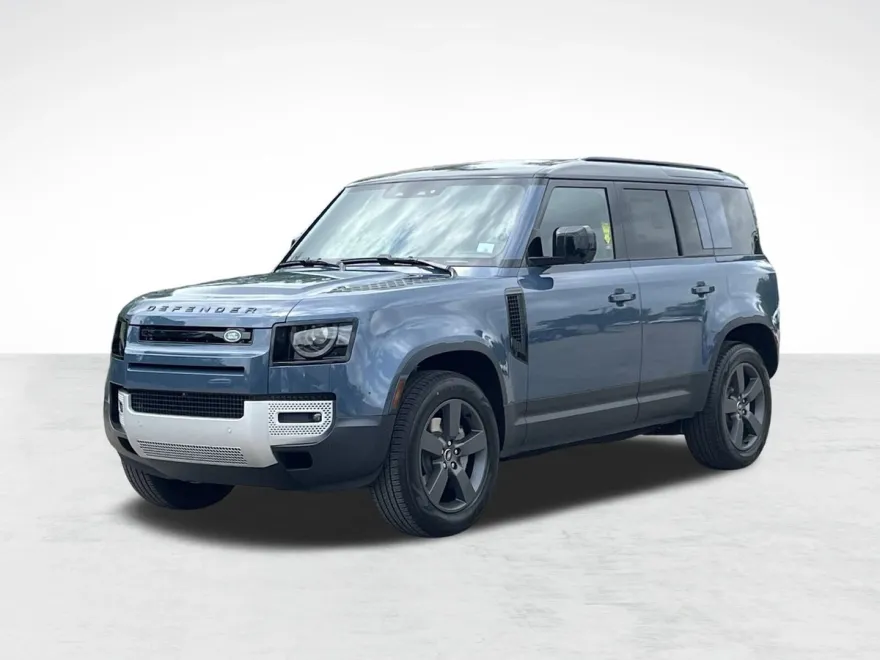 2025 Land Rover Defender S photo 1