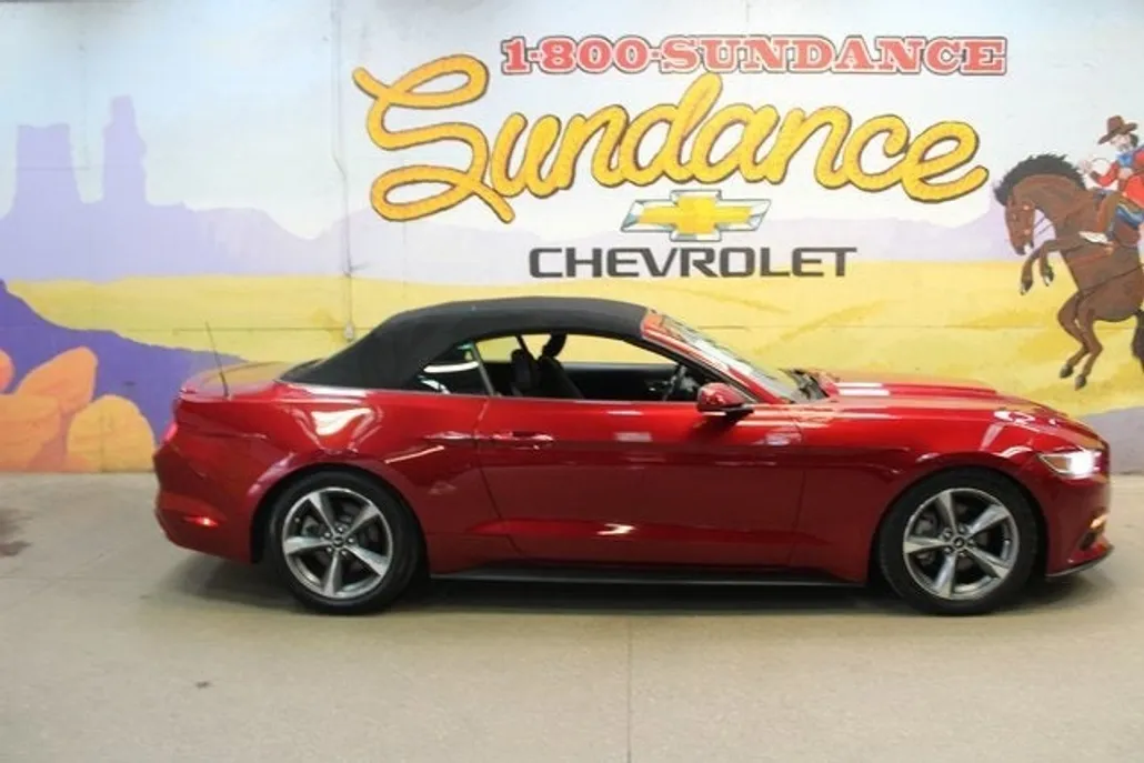 2015 Ford Mustang V6 Convertible photo 1