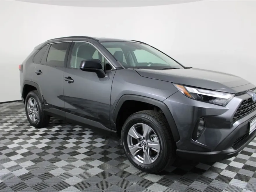 2023 Toyota RAV4 Hybrid LE photo 1