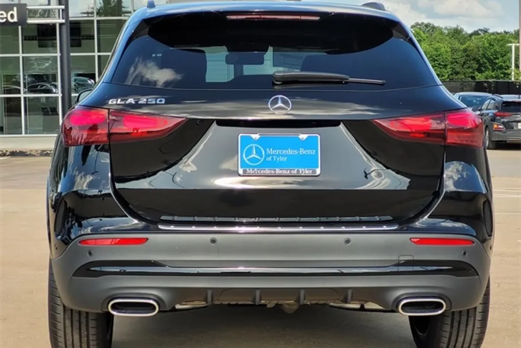 2025 Mercedes Benz GLA 250 photo 1