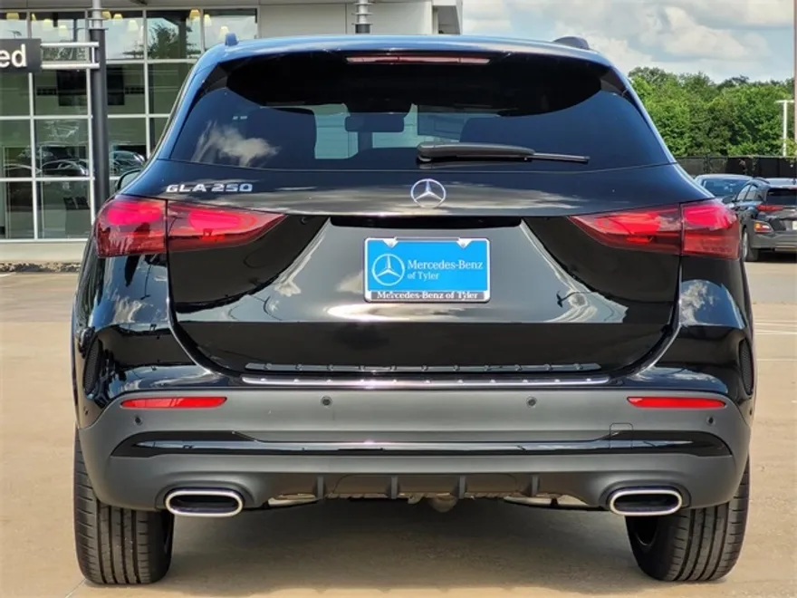 2025 Mercedes Benz GLA 250 photo 1