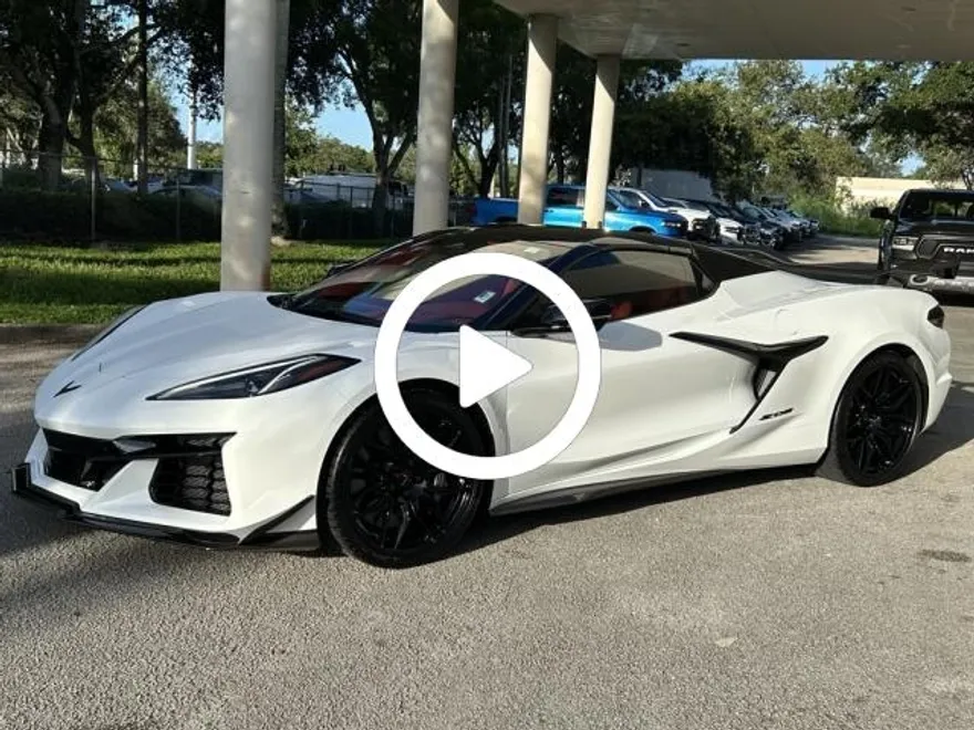 2025 Chevrolet Corvette Z06 3LZ photo 1