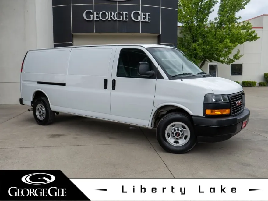 2023 Gmc Savana 2500 photo 1