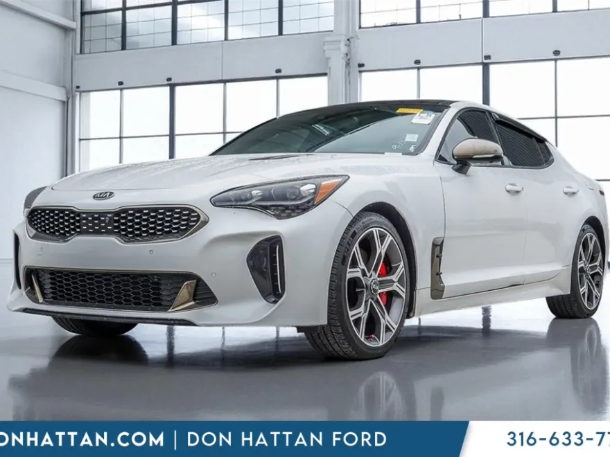 2020 Kia Stinger GT2 photo 1